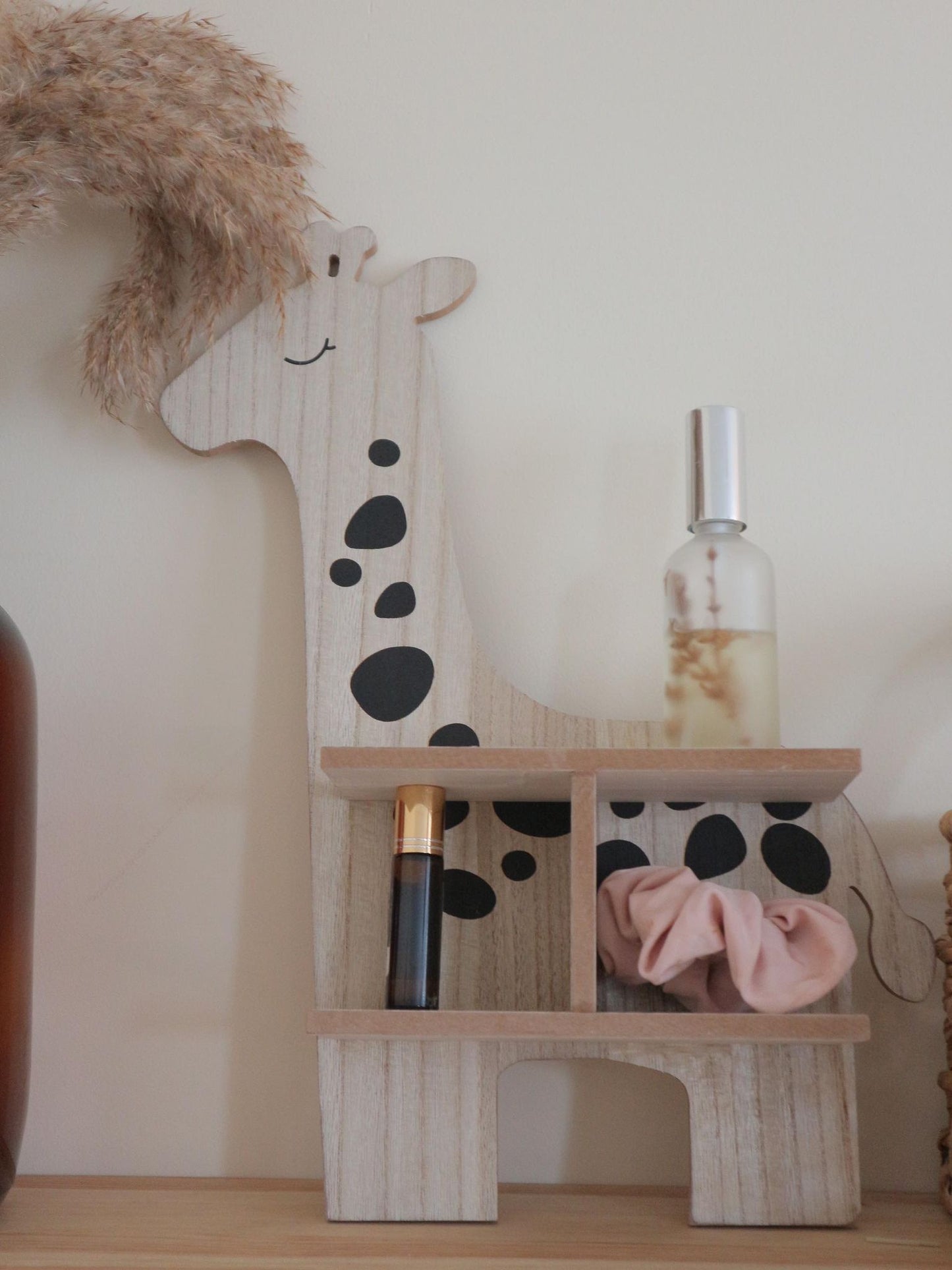 Giraffe Shelf