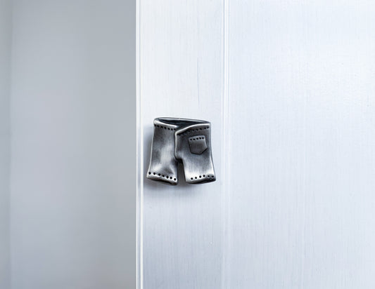 Shorts Door / Drawer Knob