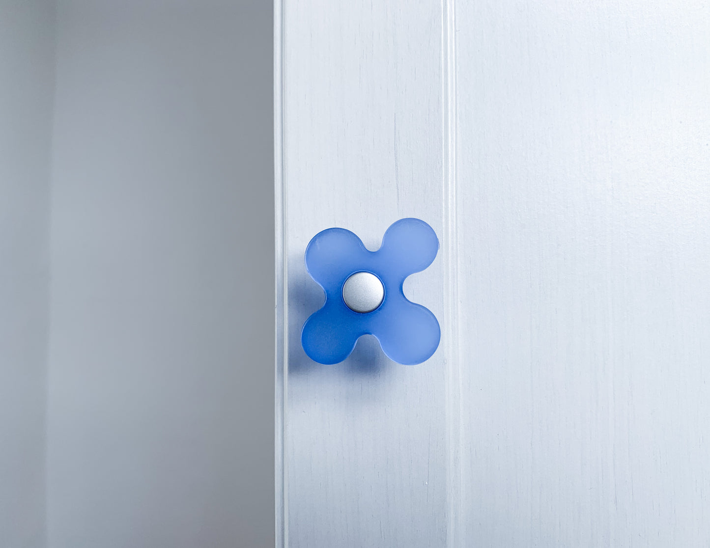 Blue Funky Flower Door / Drawer Knob